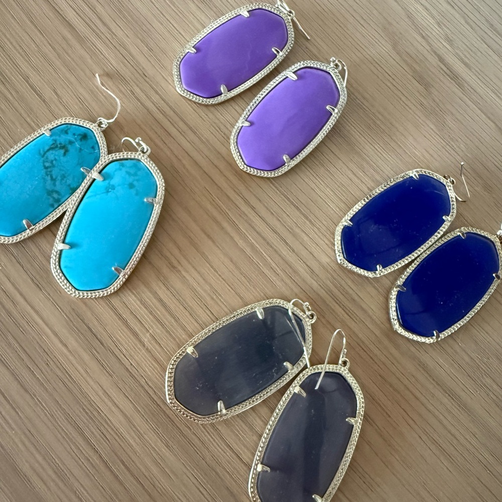Kendra scott earrings